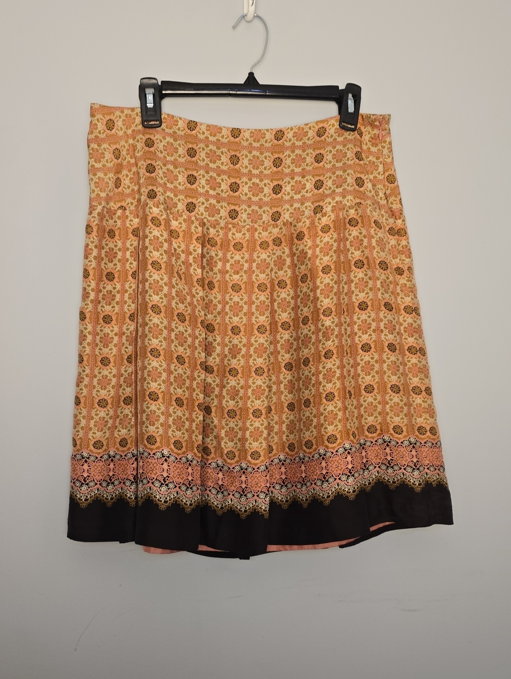 Tapemeasure Pleated A Line Skirt Sz 12, Measurements W33,L23